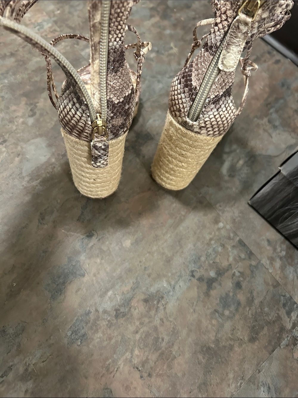 Jennifer Lopez Taupe Snake-Print Wedge Sandals with Jute Platform - Picture 11 of 16